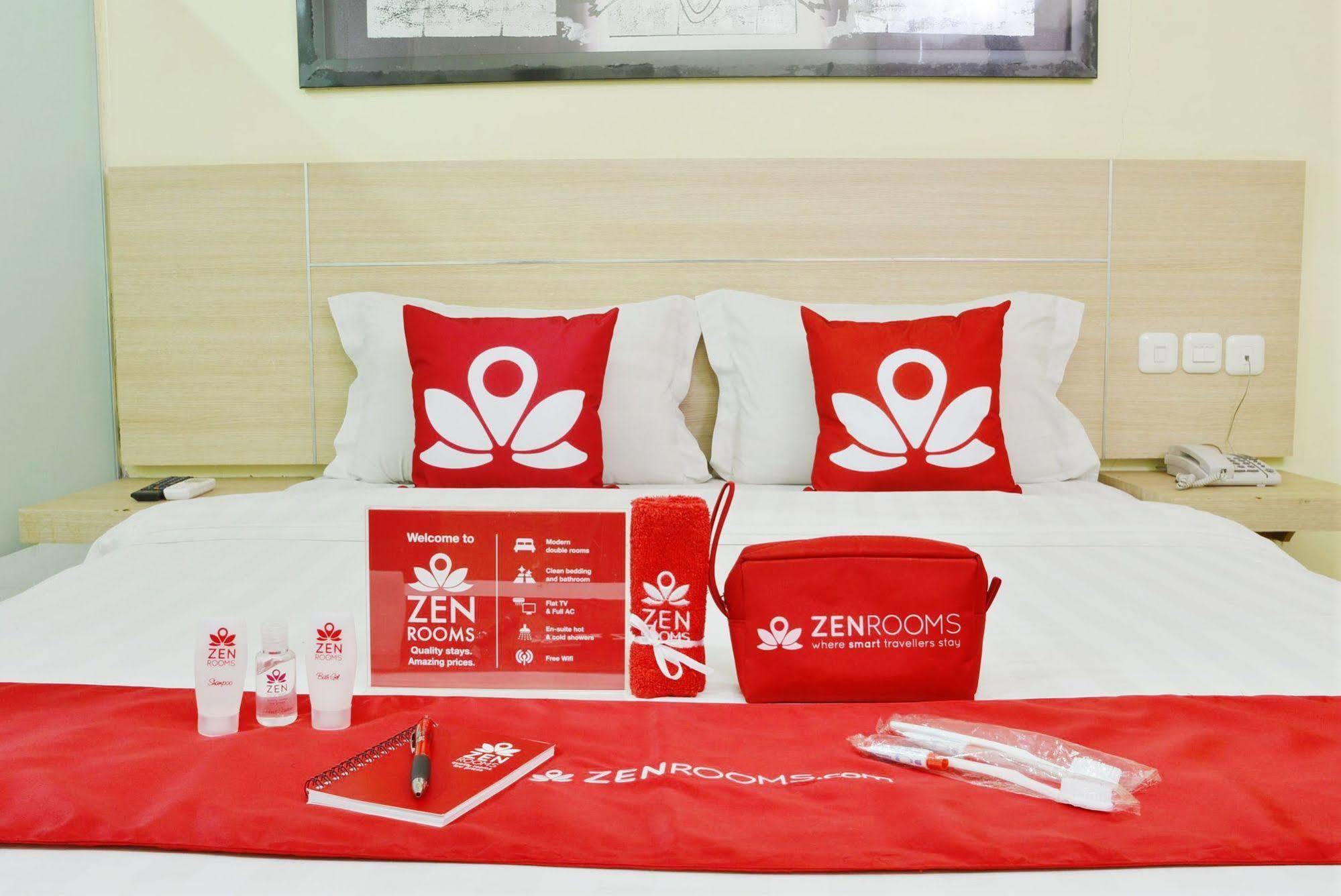 Zen Rooms Rujia Pecenongan 雅加达 外观 照片