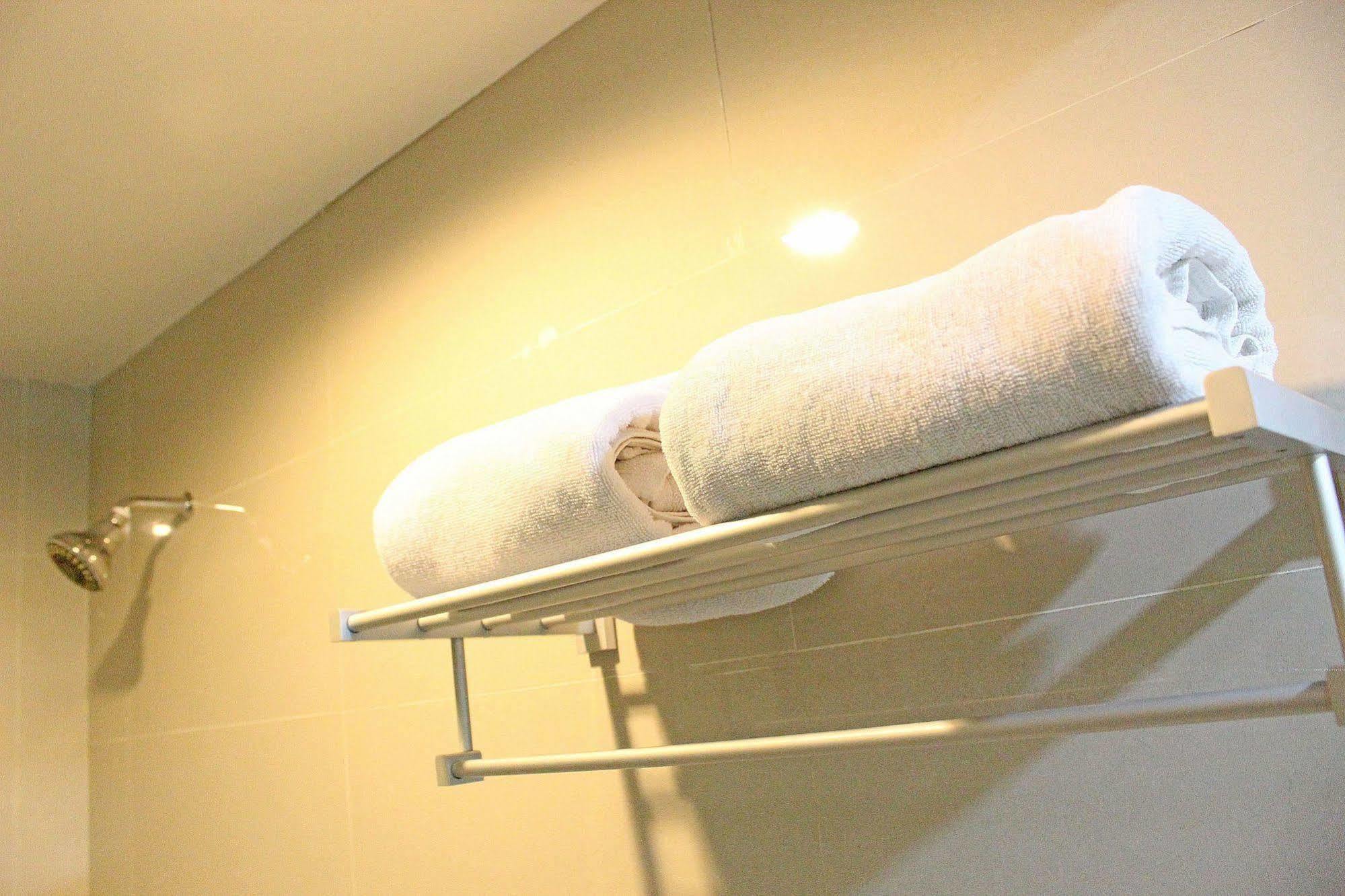 Zen Rooms Rujia Pecenongan 雅加达 外观 照片