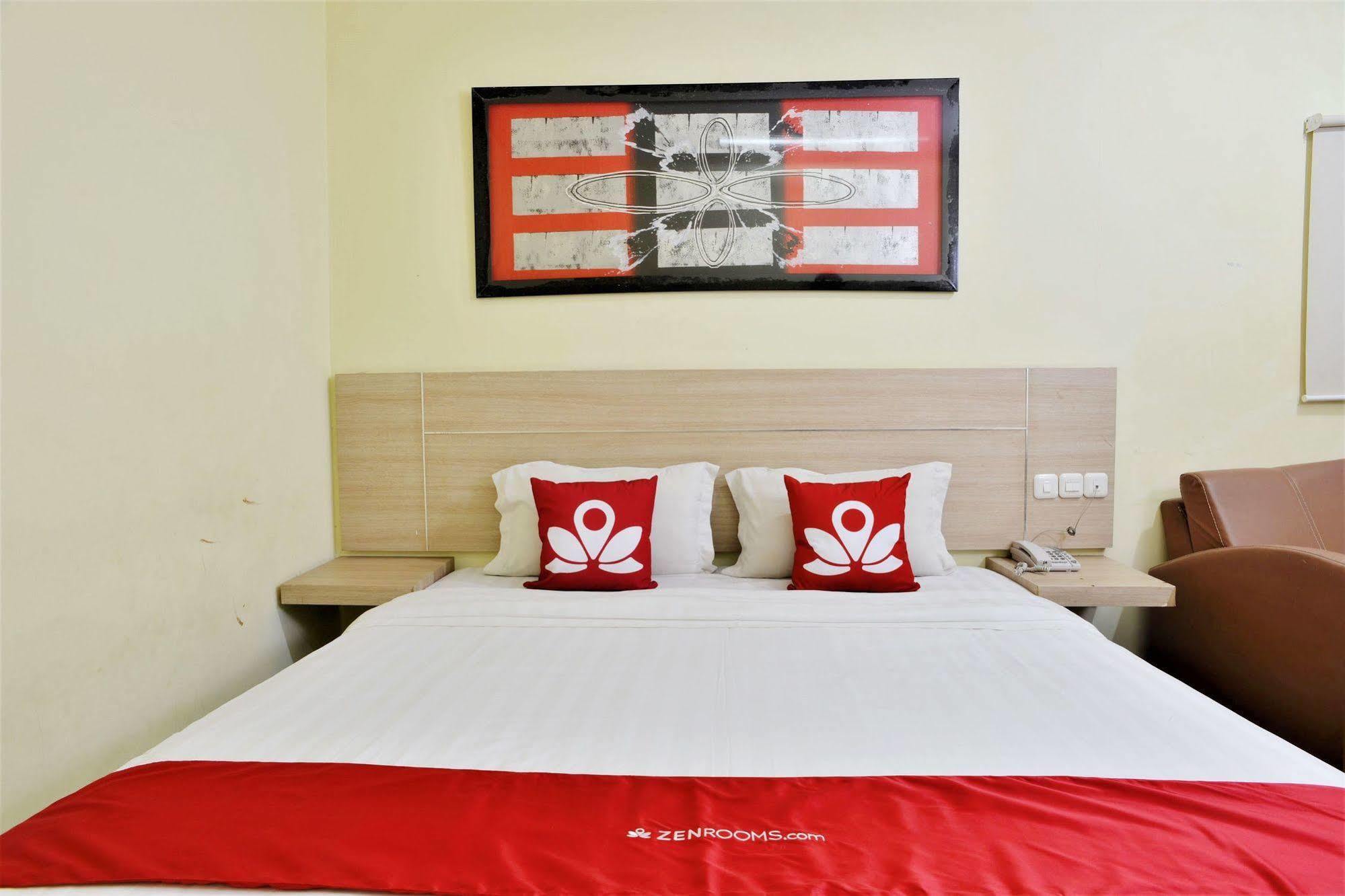 Zen Rooms Rujia Pecenongan 雅加达 外观 照片