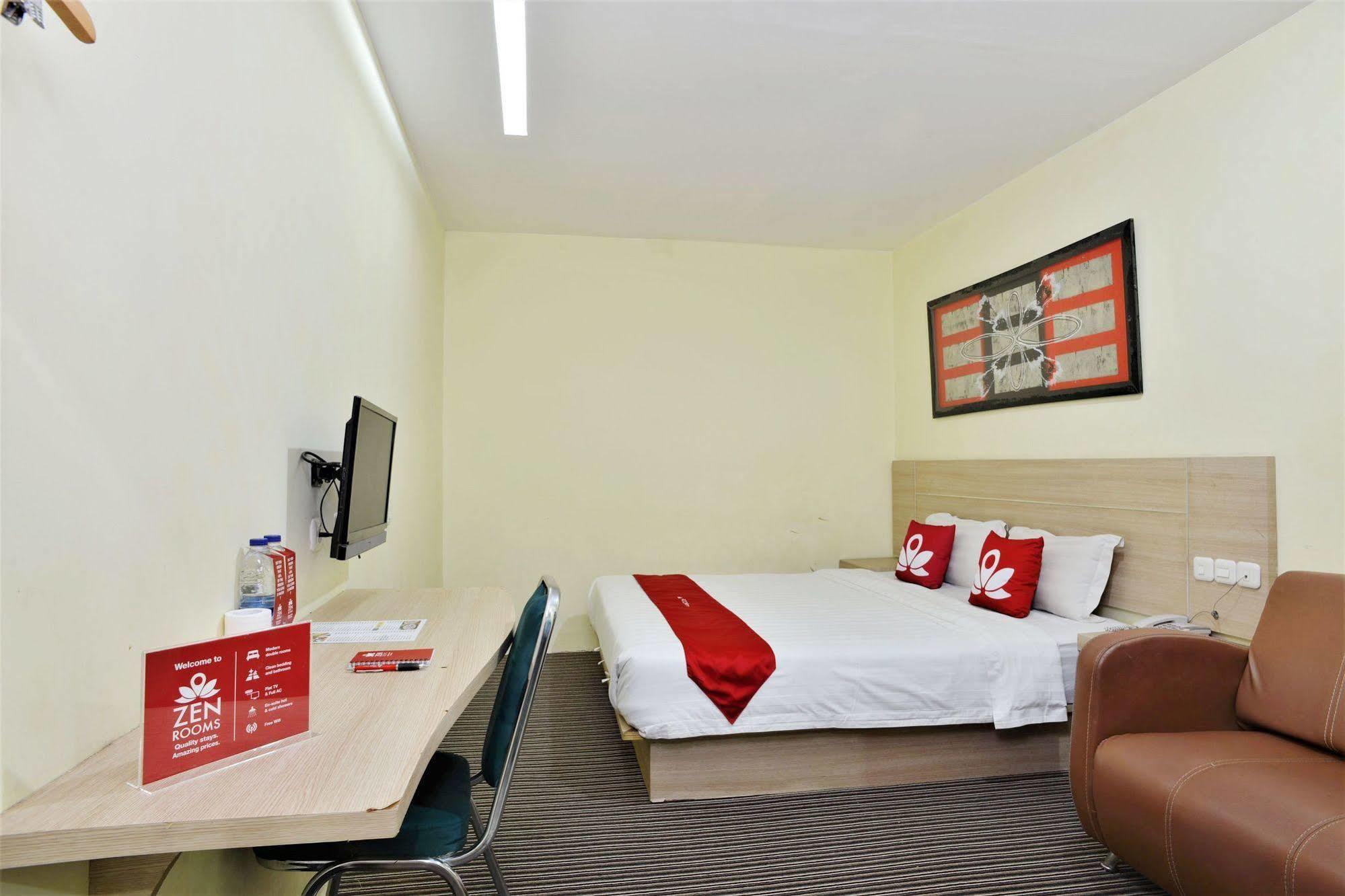 Zen Rooms Rujia Pecenongan 雅加达 外观 照片