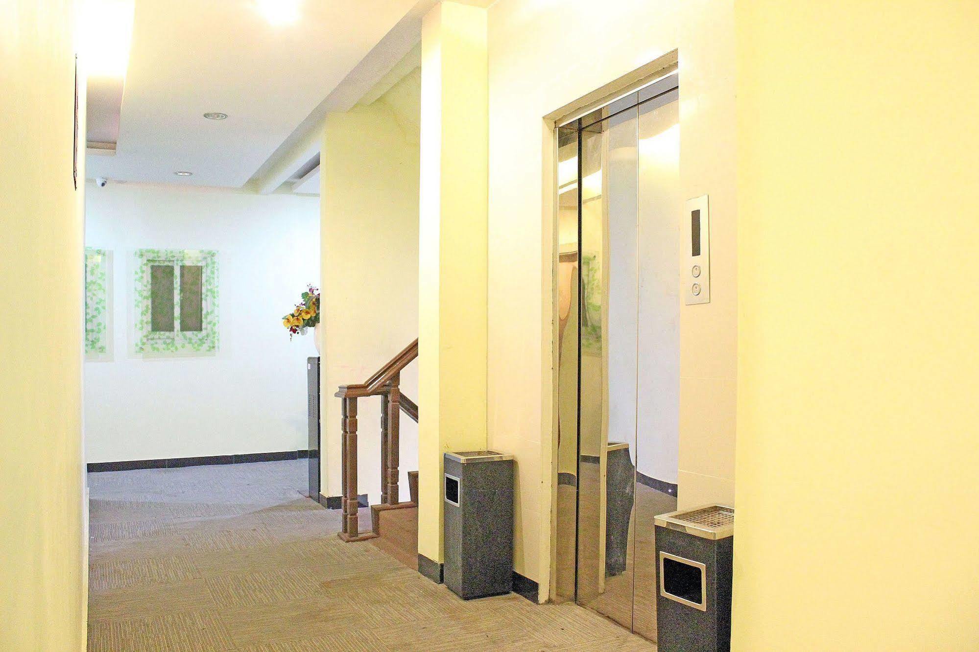Zen Rooms Rujia Pecenongan 雅加达 外观 照片